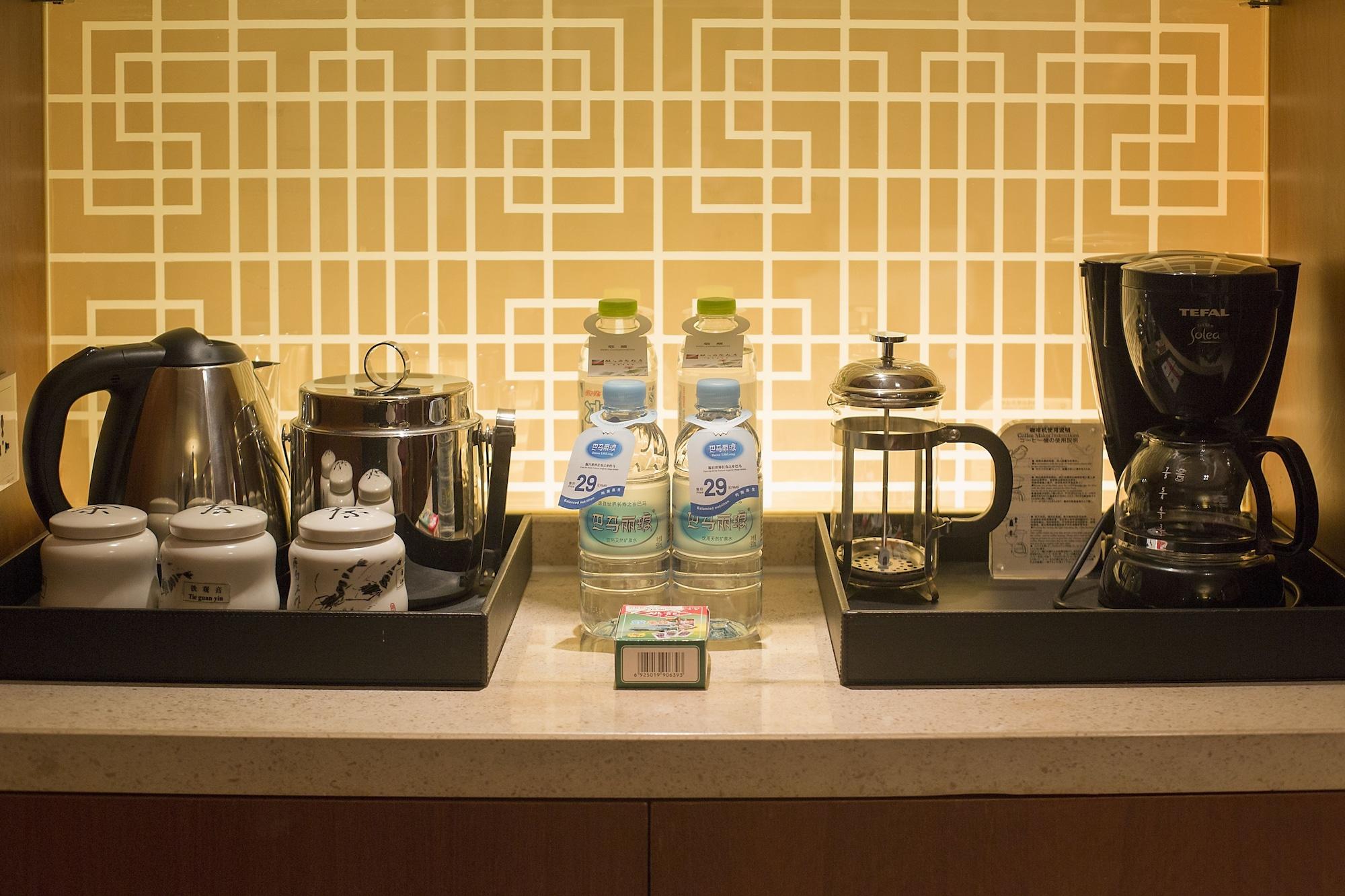 Landison Plaza International Hotel Trấn Giang Ngoại thất bức ảnh