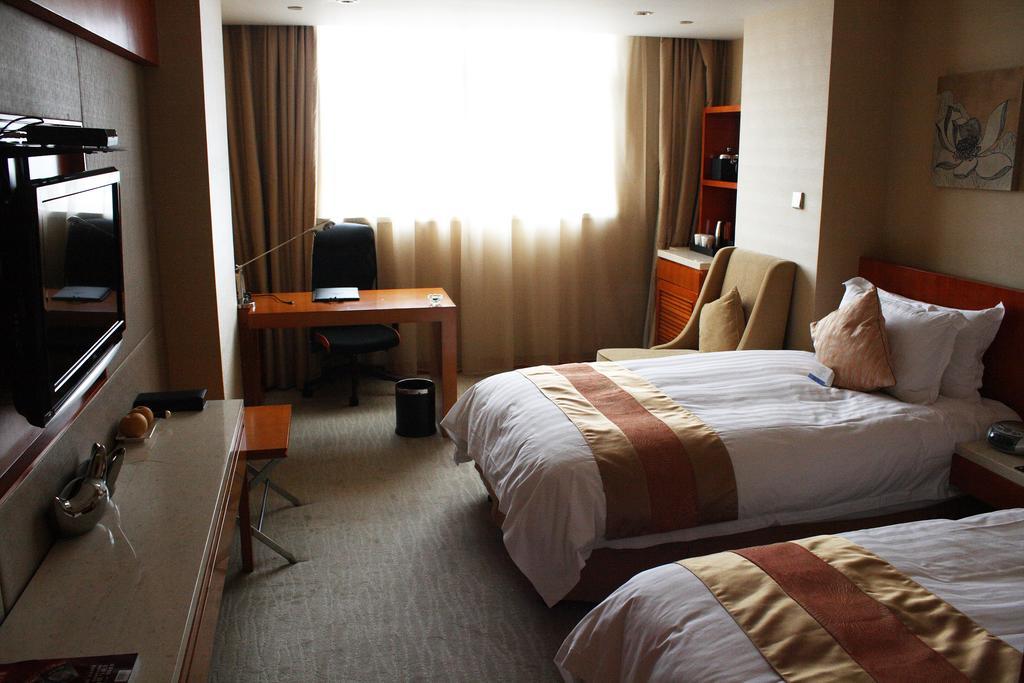 Landison Plaza International Hotel Trấn Giang Ngoại thất bức ảnh