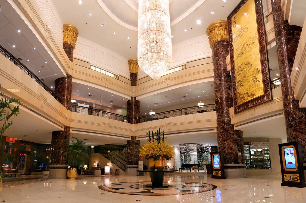 Landison Plaza International Hotel Trấn Giang Ngoại thất bức ảnh