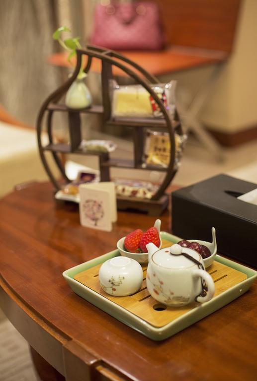 Landison Plaza International Hotel Trấn Giang Ngoại thất bức ảnh