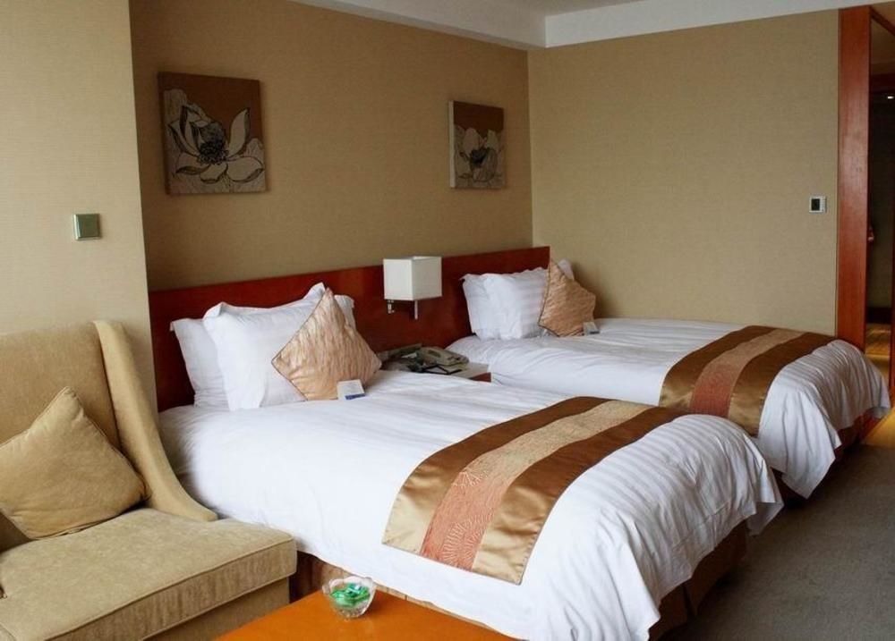 Landison Plaza International Hotel Trấn Giang Ngoại thất bức ảnh