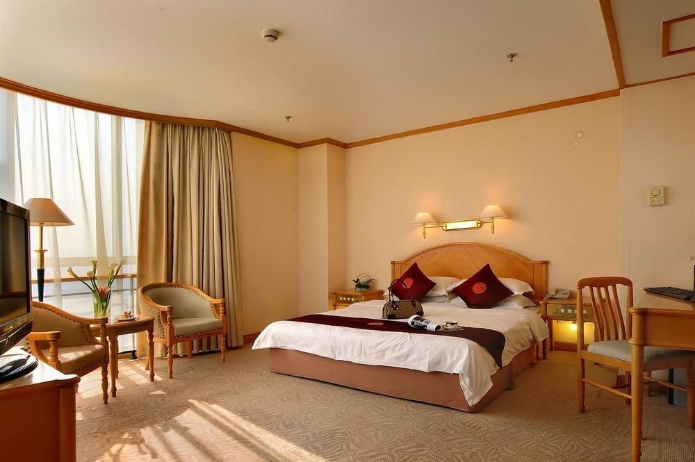 Landison Plaza International Hotel Trấn Giang Ngoại thất bức ảnh
