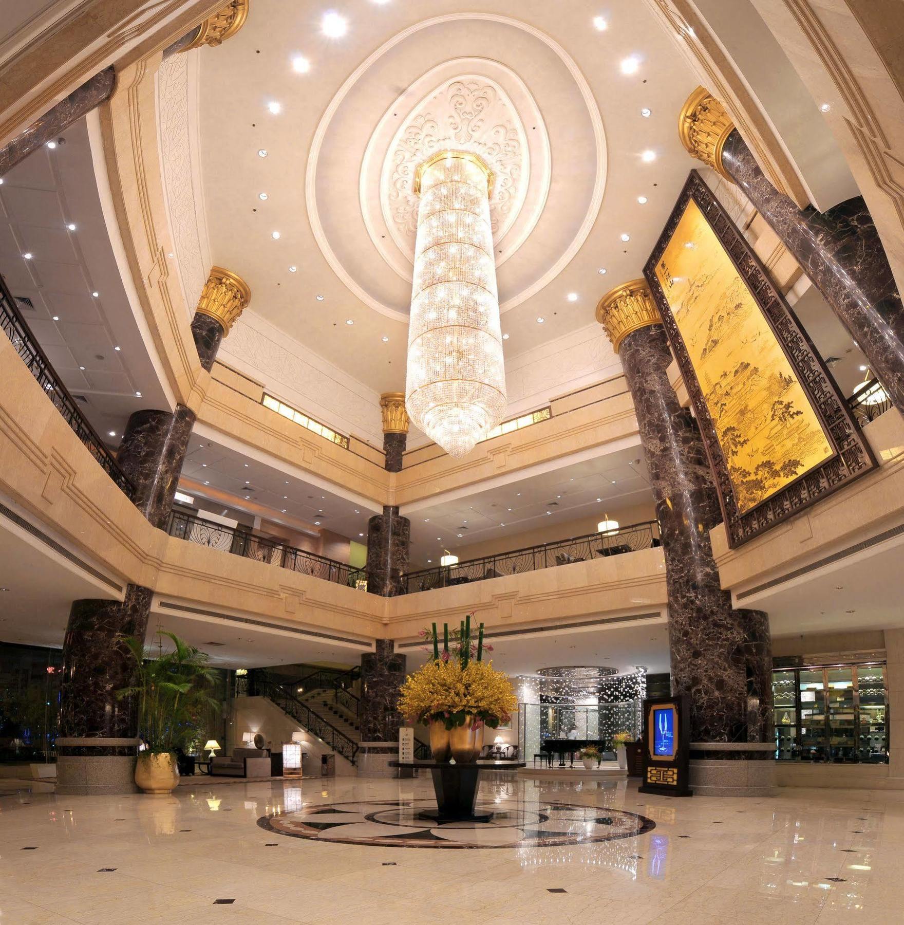 Landison Plaza International Hotel Trấn Giang Ngoại thất bức ảnh