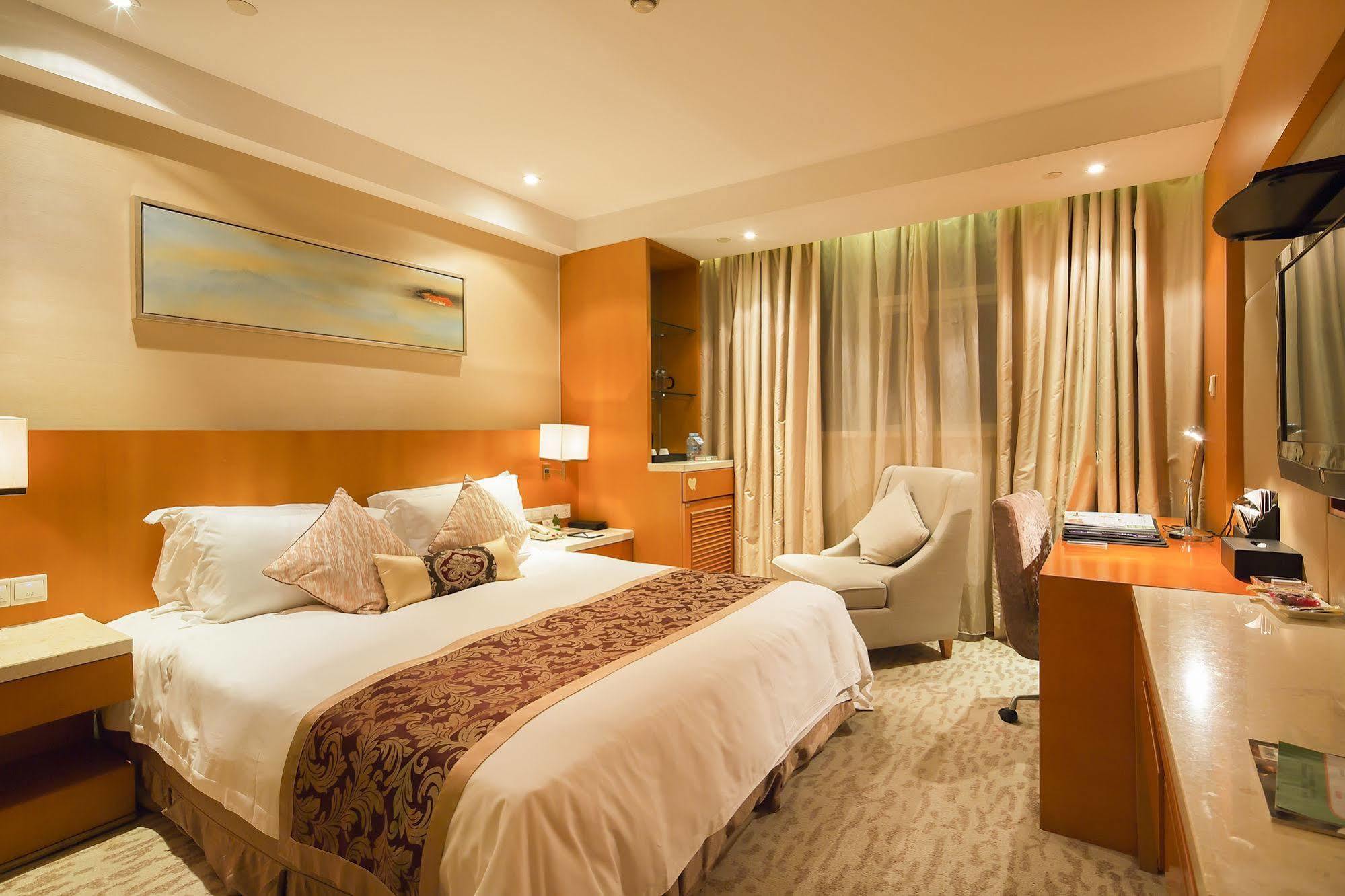 Landison Plaza International Hotel Trấn Giang Ngoại thất bức ảnh