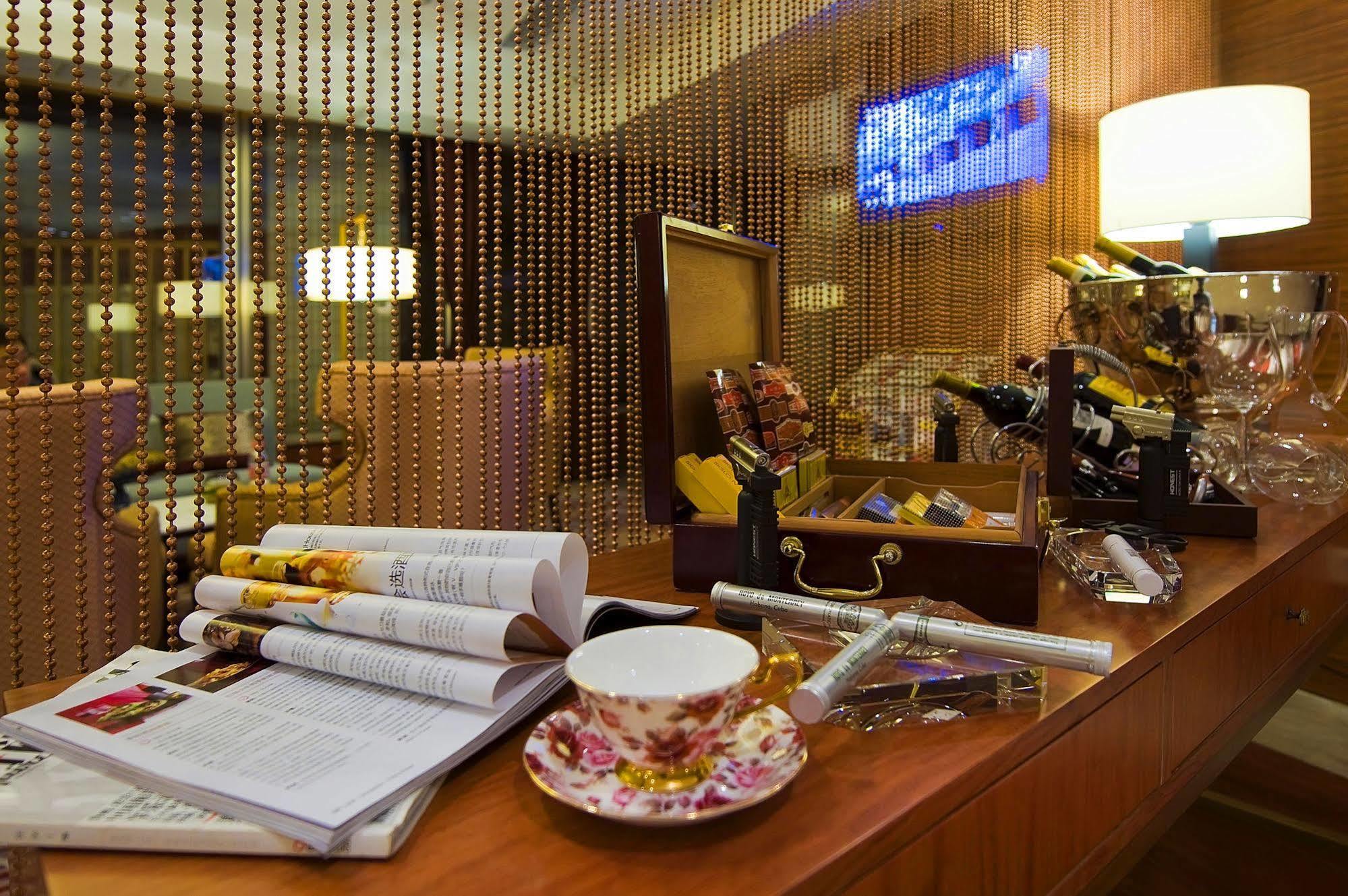 Landison Plaza International Hotel Trấn Giang Ngoại thất bức ảnh
